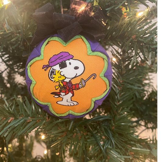 Peanuts Halloween Snoopy Ornament